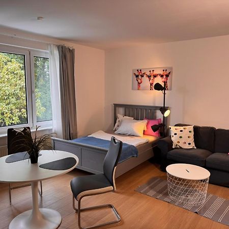 Fc-Apartmenthaus Falkensee Mit Grossem Garten Und Pkw Stellflaechen Εξωτερικό φωτογραφία