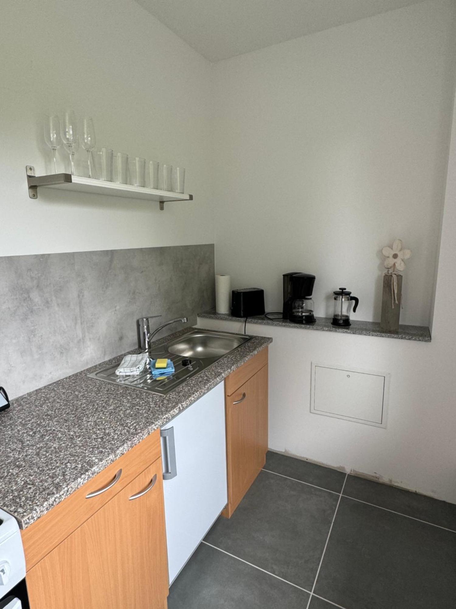 Fc-Apartmenthaus Falkensee Mit Grossem Garten Und Pkw Stellflaechen Εξωτερικό φωτογραφία